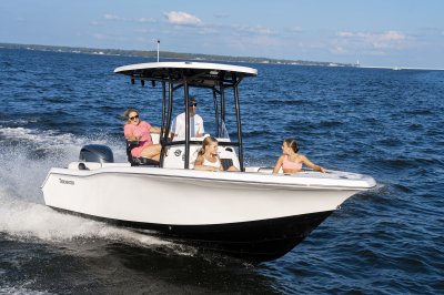 Tidewater Boats 2025 LXF