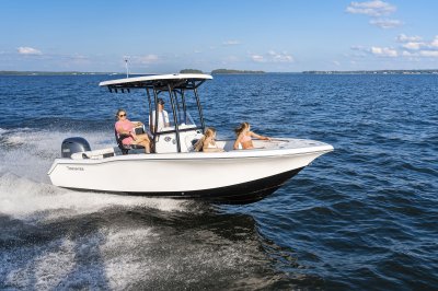 Tidewater Boats 2025 LXF