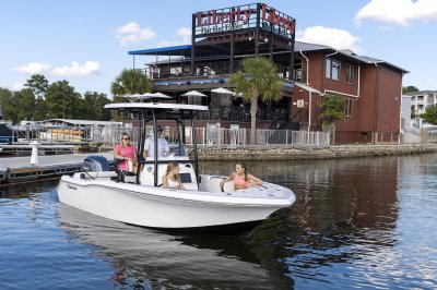 Tidewater Boats 2025 LXF