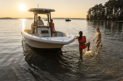 Tidewater Boats 2025 LXF